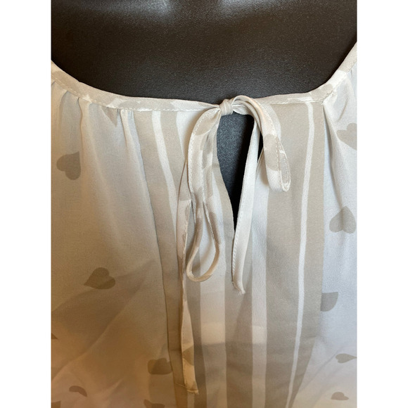 Express Tan & White Heart Bishop Sleeve Blouse Size M - Picture 2 of 6
